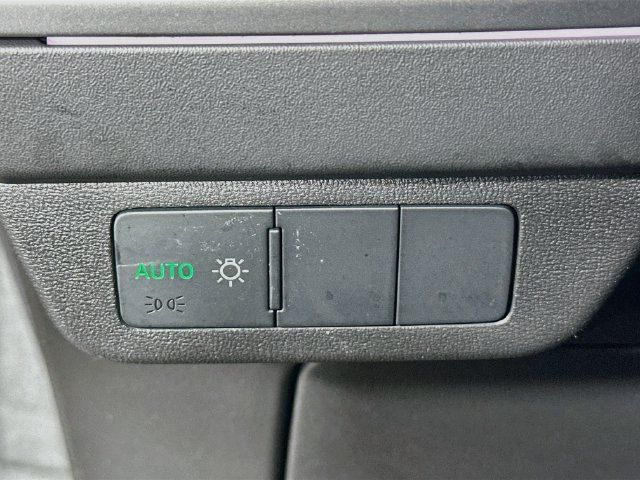 Used 2022 Audi Q4 e-tron Premium Plus AWD/4WD image 23