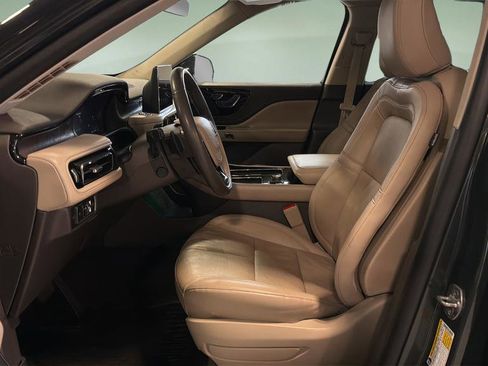 Used 2022 Lincoln Aviator Reserve w/ Equipment Group 201A image 11