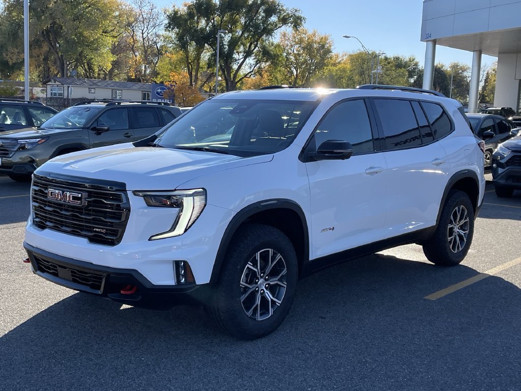 Used 2025 GMC Acadia AT4 w/ Luxury Package AWD/4WD image 3