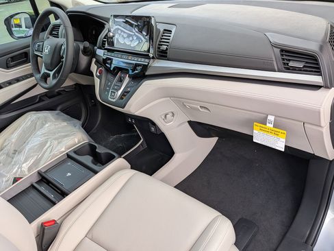 New 2026 Honda Odyssey EX-L image 37