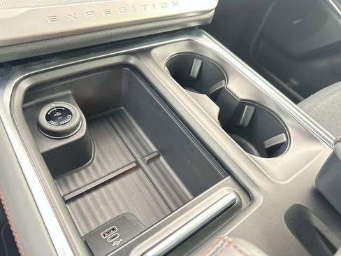 New 2025 Ford Expedition Max Active image 33