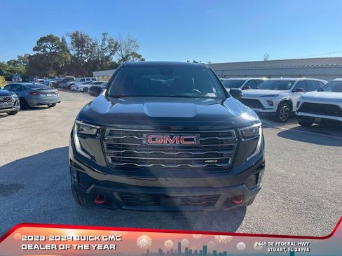 New 2026 GMC Acadia AT4 w/ Luxury Package image 3
