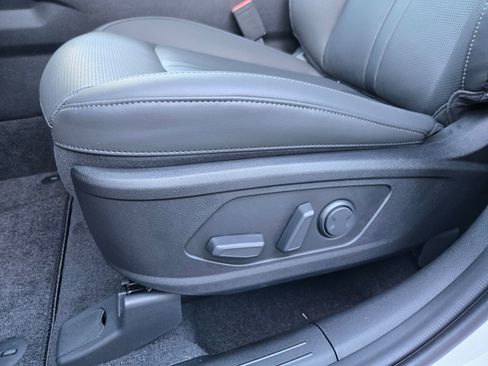 New 2026 Kia Sorento S w/ S Panoramic Sunroof Package image 23