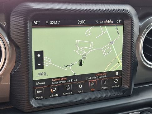 Used 2022 Jeep Wrangler Unlimited Sahara w/ Cold Weather Group AWD/4WD image 16