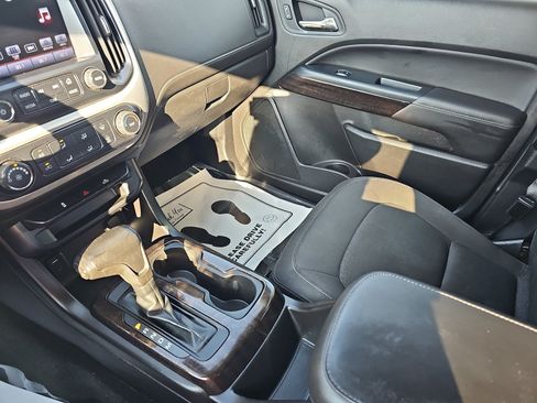 Used 2016 GMC Canyon SLE RWD image 21