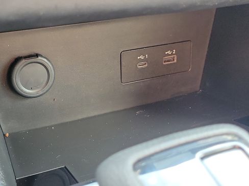 Used 2025 Nissan Pathfinder SV FWD image 26