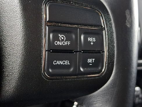 Used 2013 Jeep Wrangler Unlimited Sahara w/ Connectivity Group AWD/4WD image 20