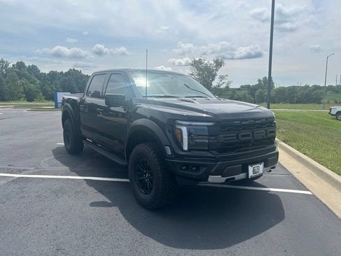 Used 2025 Ford F150 Raptor AWD/4WD image 13