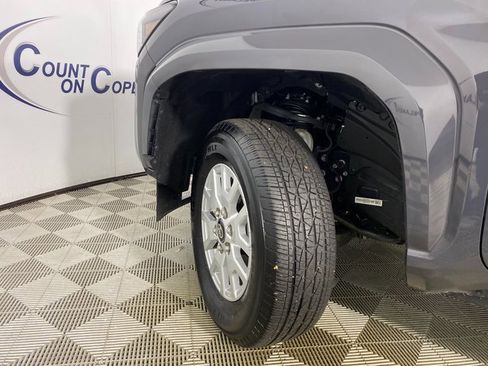 Certified 2024 Toyota Tacoma SR5 image 23