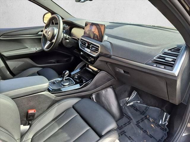 Certified 2023 BMW X4 xDrive30i w/ M Sport Package AWD/4WD image 22