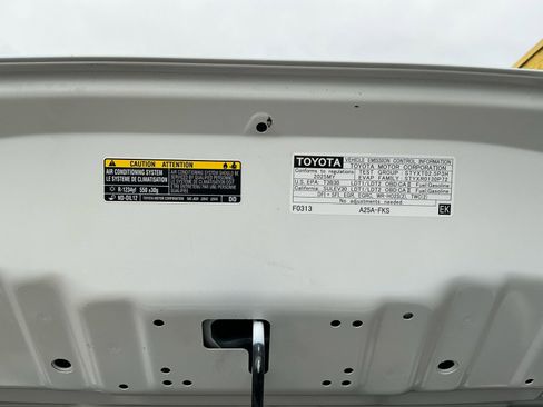 Used 2025 Toyota RAV4 XLE Premium FWD image 21