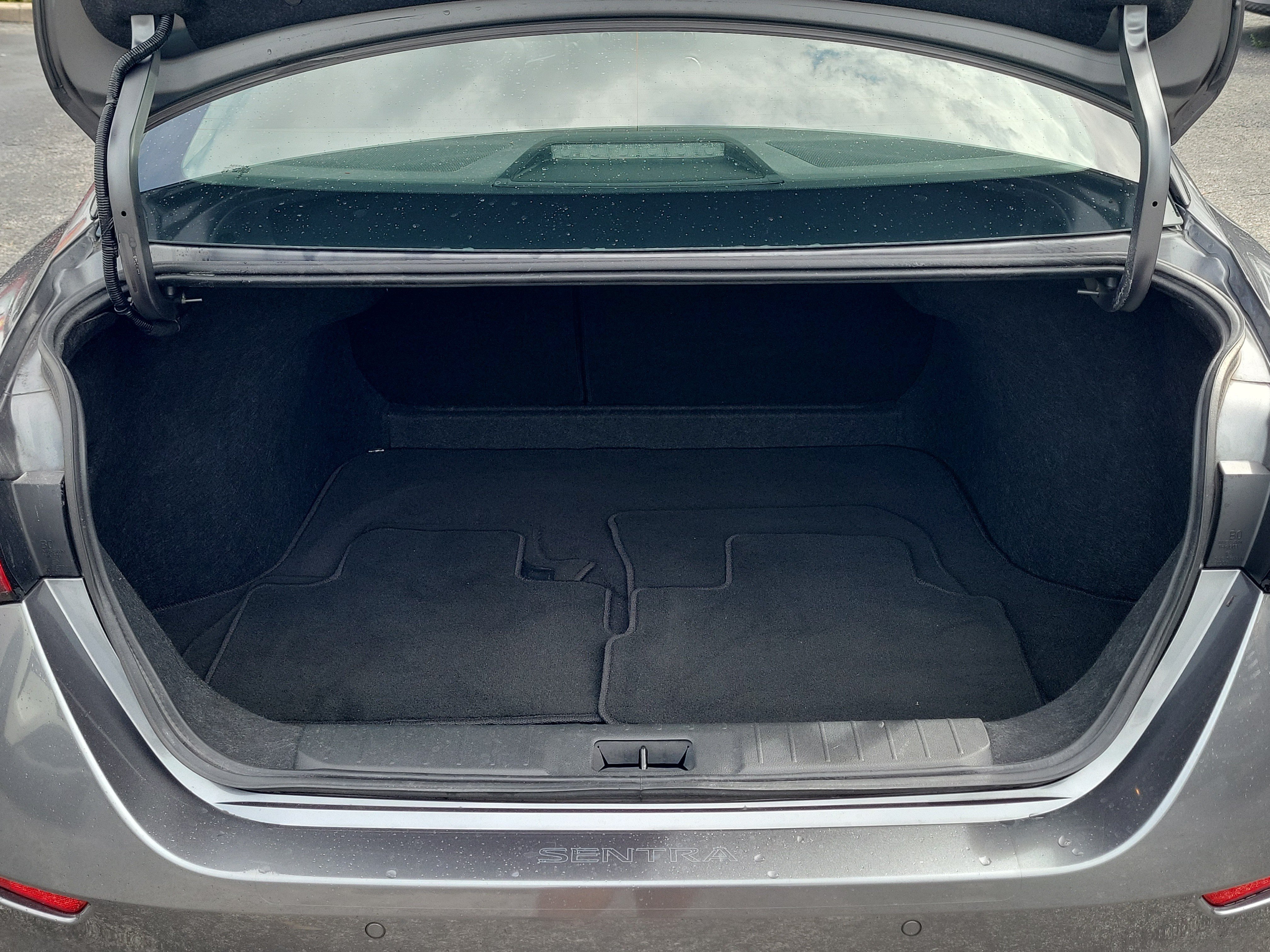 Certified 2025 Nissan Sentra SV FWD image 6