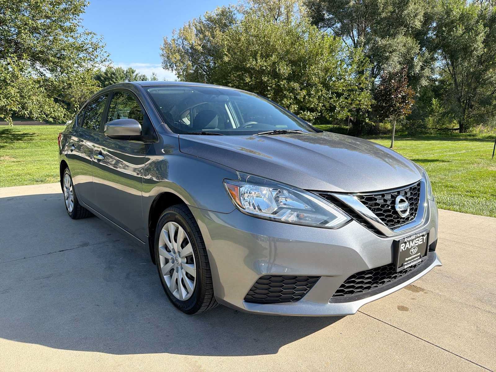 Used 2017 Nissan Sentra S FWD image 8