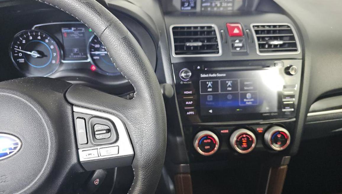 Used 2018 Subaru Forester 2.5i Touring AWD/4WD image 10