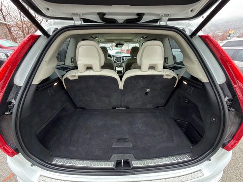 Used 2022 Volvo XC90 T6 Inscription w/ Advanced Package image 17
