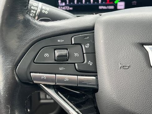 Used 2023 Cadillac Escalade ESV Sport w/ Touring Package image 35