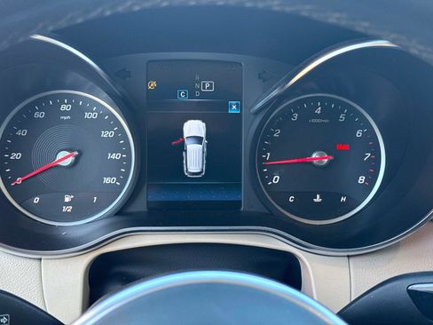 Used 2022 Mercedes-Benz GLC 300 image 33