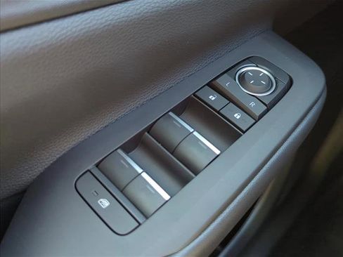 New 2026 Toyota Prius Plug-In Hybrid image 11