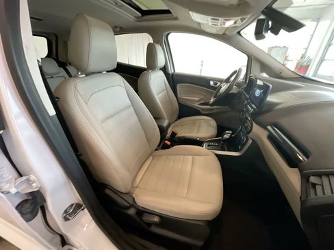 Used 2018 Ford EcoSport Titanium w/ Titanium Cold Weather Package AWD/4WD image 25