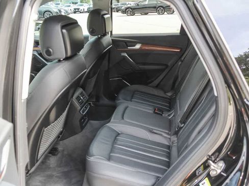Used 2022 Audi Q5 2.0T Premium image 16