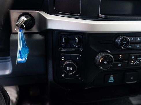 Used 2024 Ford F350 XLT image 17