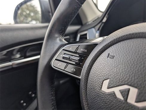 Used 2023 Kia Seltos S image 28