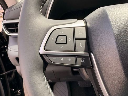 Used 2026 Toyota Highlander Platinum AWD/4WD image 21