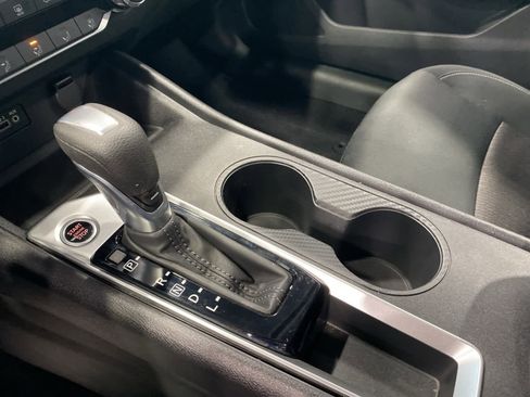 Used 2025 Nissan Altima 2.5 SV image 24