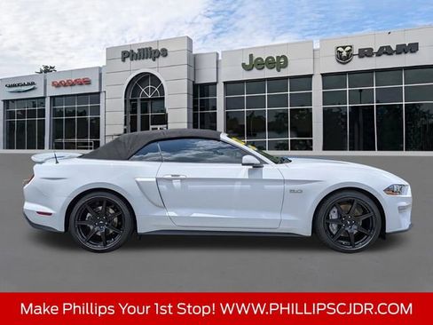 Used 2022 Ford Mustang GT Premium w/ Equipment Group 401A RWD image 2