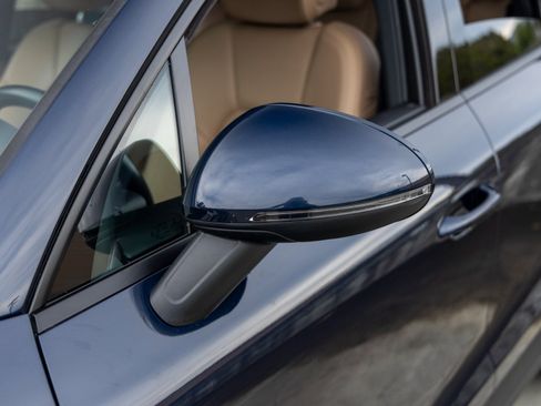 Used 2020 Porsche Macan image 17