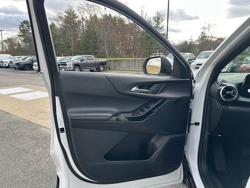 Used 2025 Chevrolet Equinox LT image 22