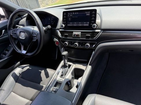 Used 2018 Honda Accord Sport image 23