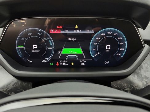 Used 2025 Audi RS e-tron GT performance AWD/4WD image 9