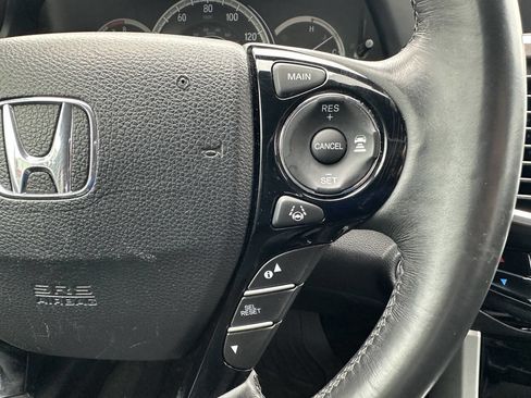Used 2017 Honda Accord Touring image 33