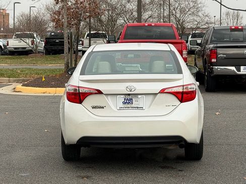 Used 2015 Toyota Corolla LE image 8