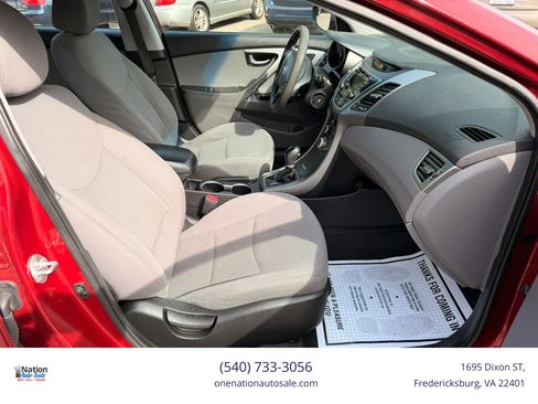 Used 2015 Hyundai Elantra SE image 14