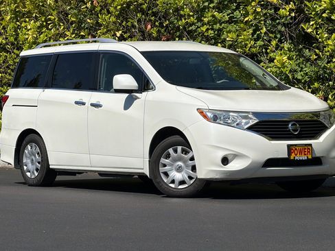 Used 2012 Nissan Quest S FWD image 2