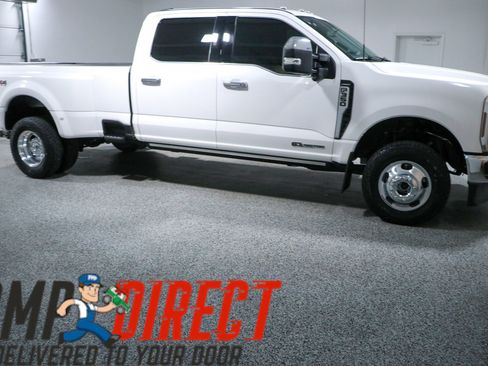 Used 2024 Ford F350 Lariat w/ Lariat Ultimate Package AWD/4WD image 6