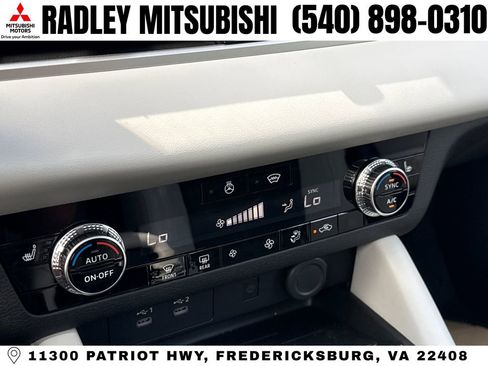 New 2026 Mitsubishi Outlander AWD image 10