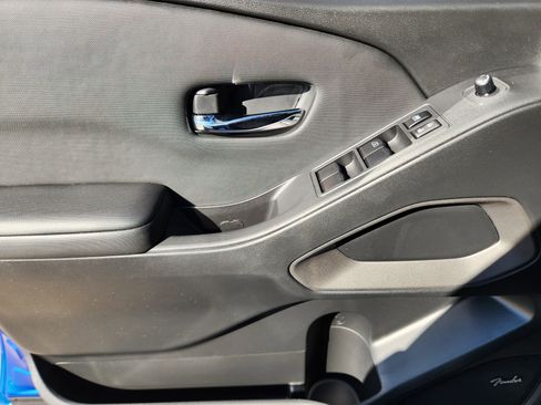 Used 2024 Nissan Frontier SV w/ SV Convenience Package image 26