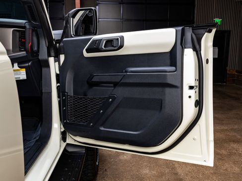 Used 2026 Ford Bronco Outer Banks AWD/4WD image 37