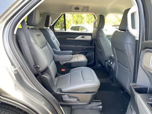 New 2026 Ford Explorer Active image 29