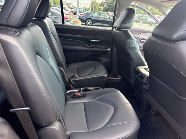 Used 2024 Toyota Grand Highlander AWD image 33