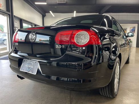 Used 2008 Volkswagen Eos Komfort FWD image 28