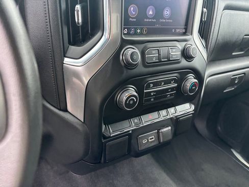 Used 2020 Chevrolet Silverado 1500 LT RWD image 16