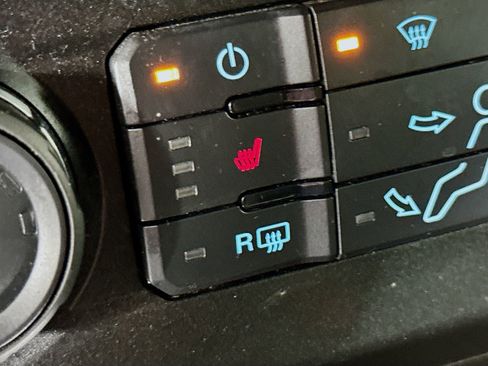 Used 2021 Ford F350 XLT w/ XLT Premium Package AWD/4WD image 20