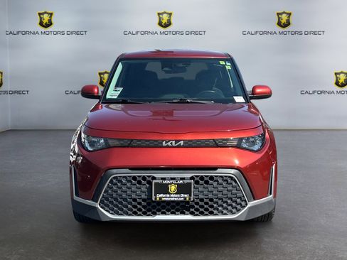 Used 2023 Kia Soul LX w/ LX Technology Package FWD image 8