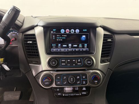 Used 2018 Chevrolet Suburban LS w/ All-Season Package image 26