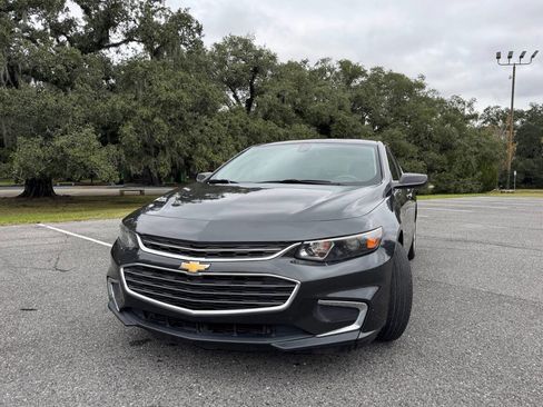 Used 2018 Chevrolet Malibu LS image 3