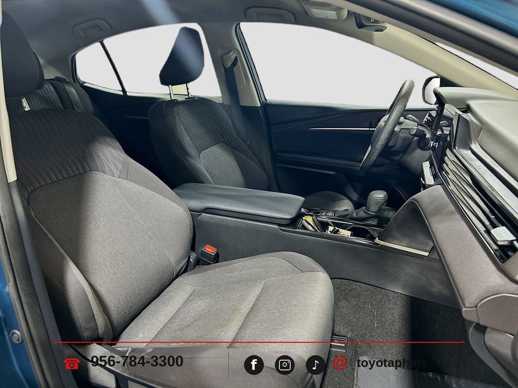 Used 2025 Toyota Camry LE w/ Convenience Package FWD image 25
